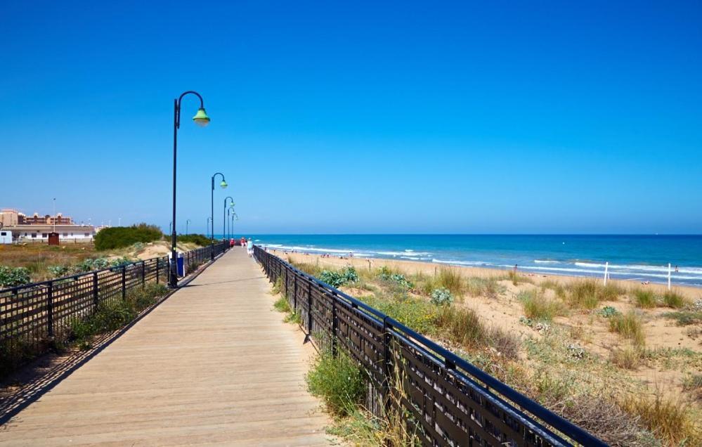 Apartment With Pool, Sea Views & Balcony Less Than 10Min Walk To La Mata Beach! تورّيفيِخا المظهر الخارجي الصورة