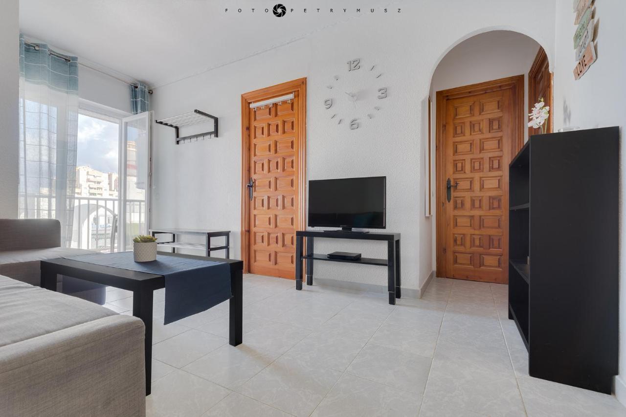 Apartment With Pool, Sea Views & Balcony Less Than 10Min Walk To La Mata Beach! تورّيفيِخا المظهر الخارجي الصورة